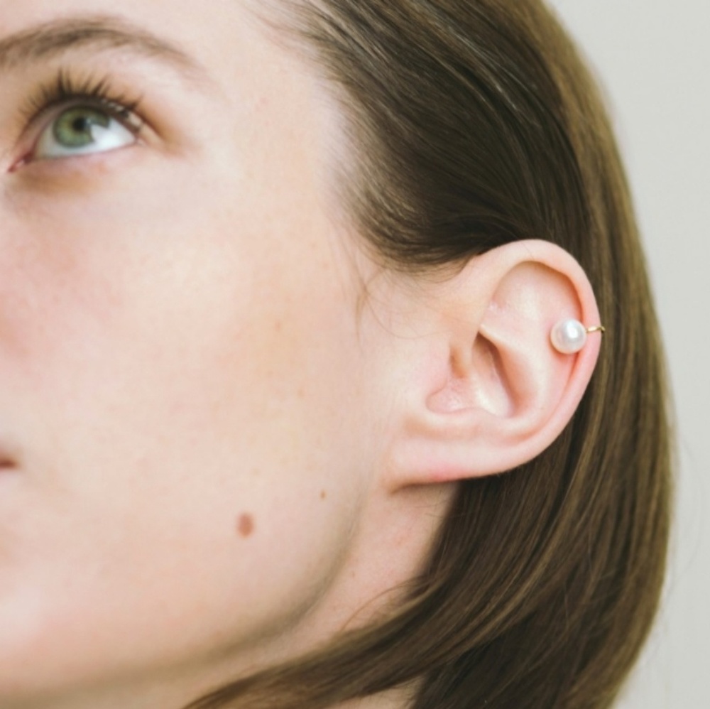 Gorgeous Ear Cuff- 6mm gold tone